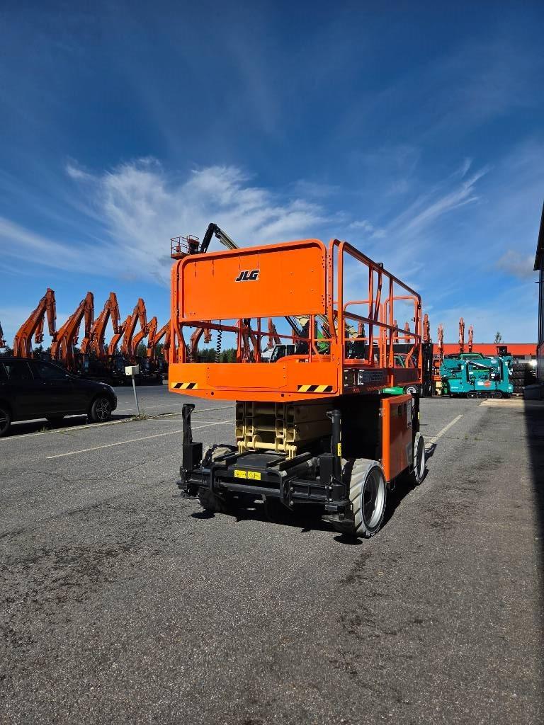 JLG ERT 2669 Saksilavat