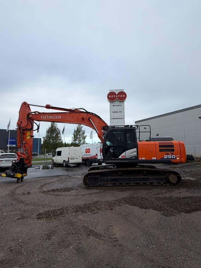 Hitachi ZX 250 LC-6 Telakaivukoneet