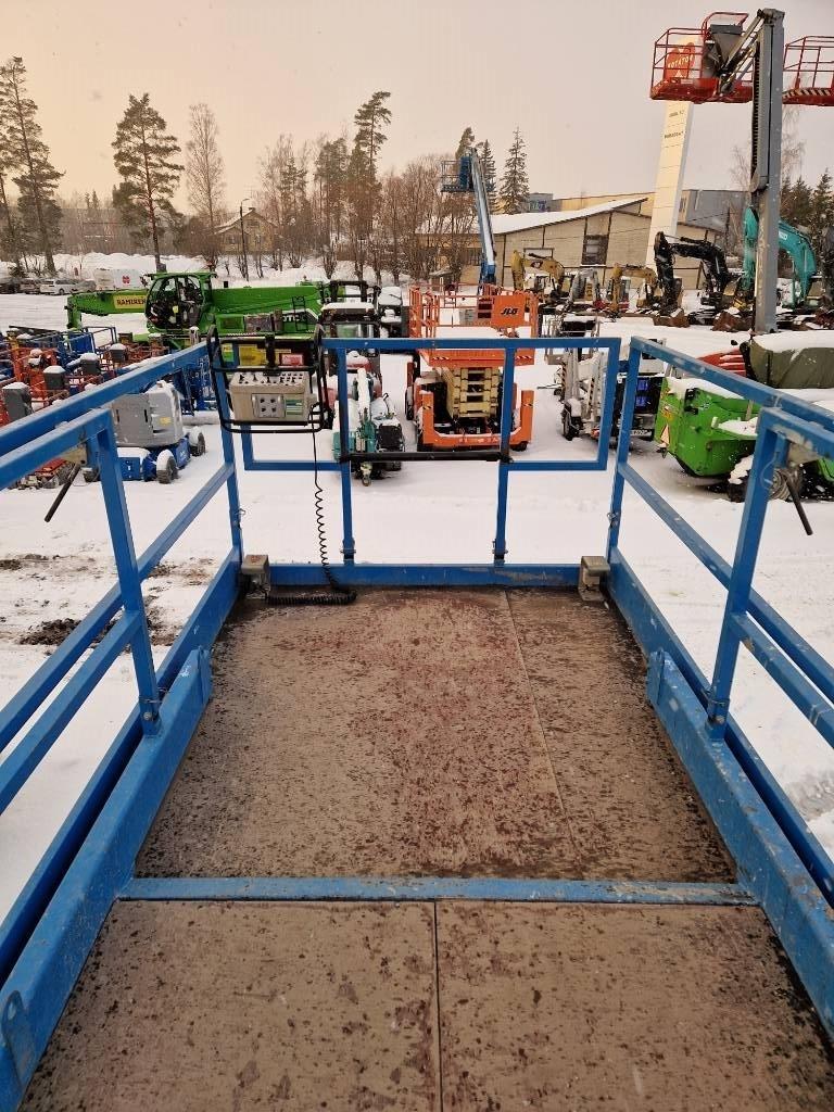Holland Lift HL-190H20 Saksilavat