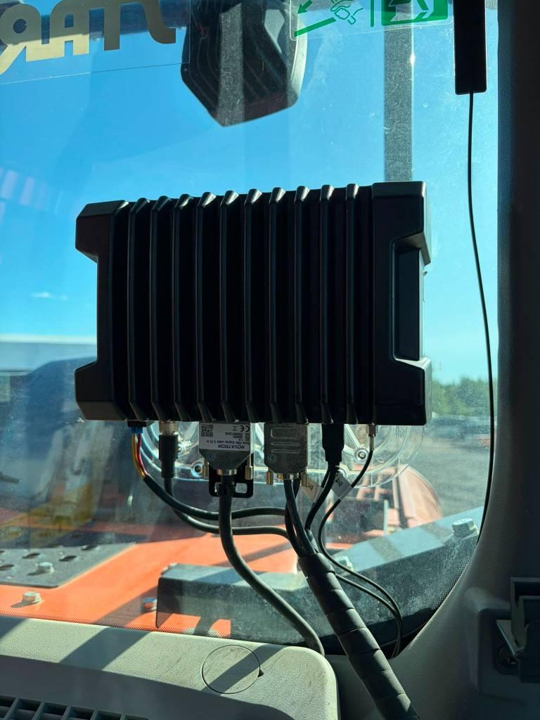 Hitachi ZX 210 LC-6 Telakaivukoneet