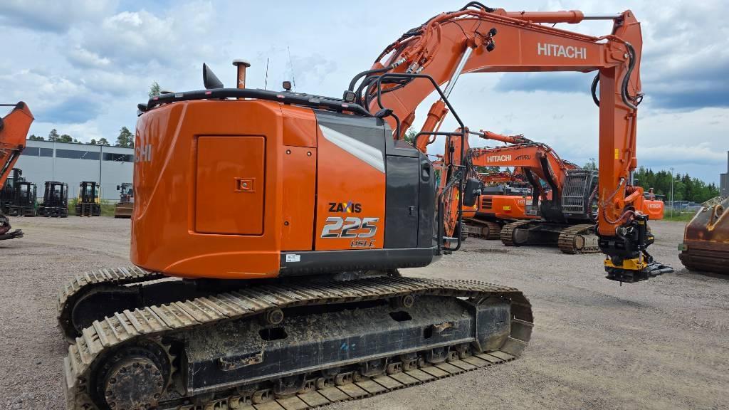Hitachi ZX225USLC-7 Telakaivukoneet