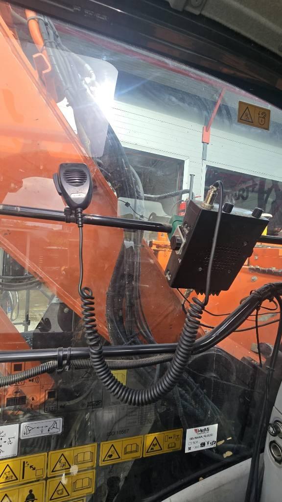 Hitachi ZX 225 US LC-6 Telakaivukoneet